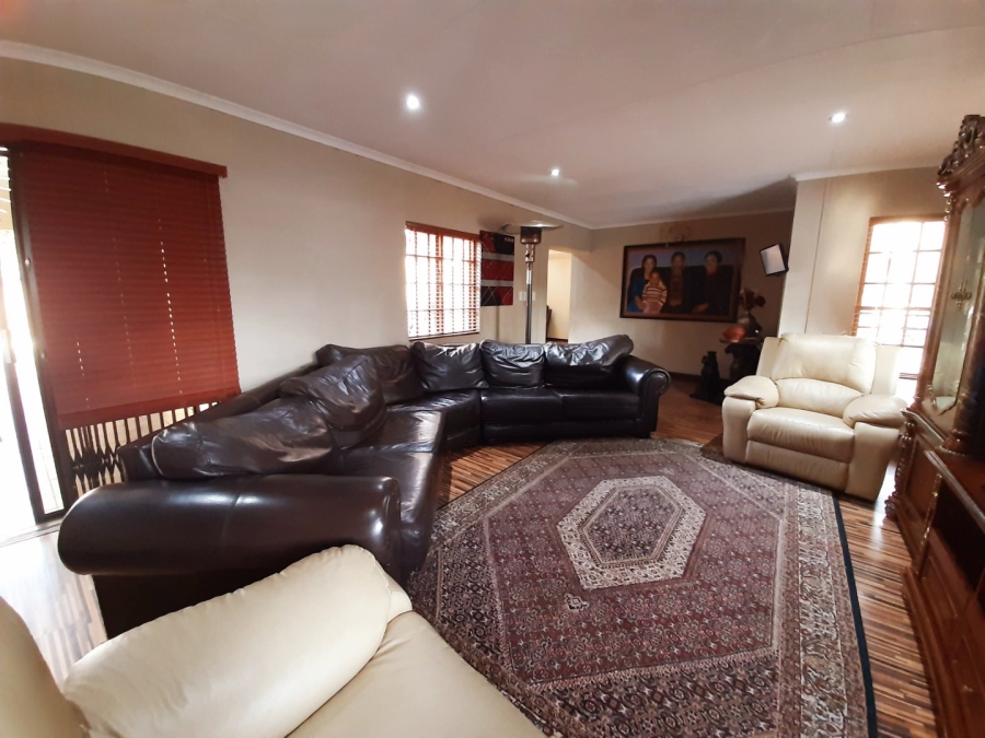 5 Bedroom Property for Sale in Sasolburg Ext 11 Free State